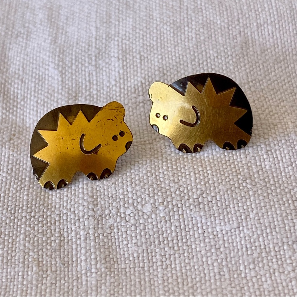 Retro Mini Hedgehog Stud Earrings